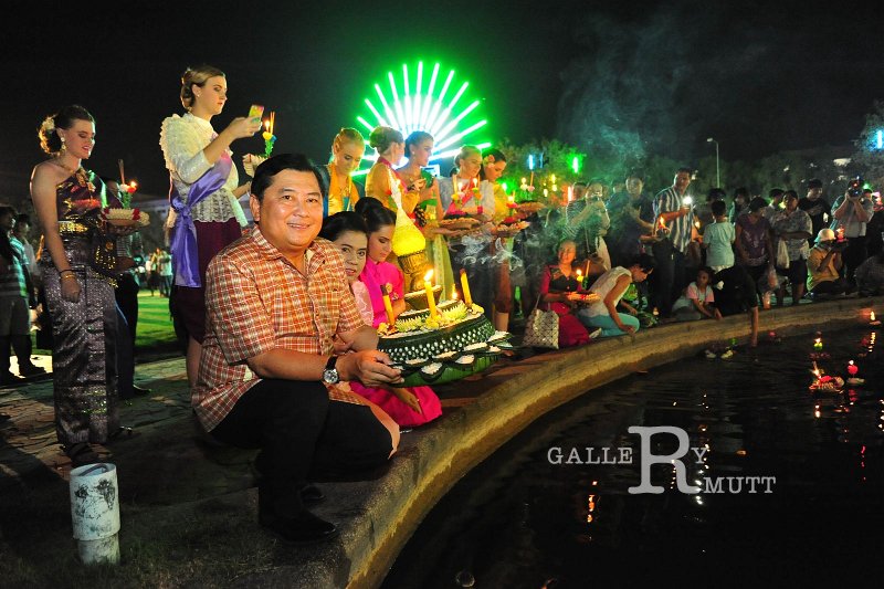 20151125-Loy Kratong_141.JPG